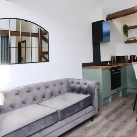 Coach House Lejlighed